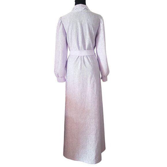 Vintage 1970s Lilac Textured Satin‎ Full Robe Lace Collar Delicate Feminine Glam - Picture 3 of 9